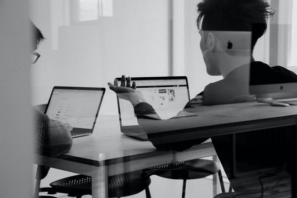 Comment devenir un expert en négociation de contrats dans l'industrie de la construction ?