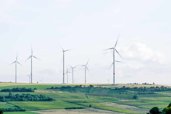 Comment les politiques énergétiques nationales s'adaptent-elles aux exigences du développement durable ?