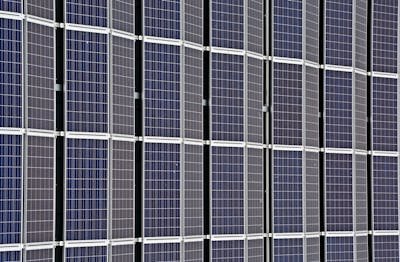 Panneau solaire photovoltaïque : économisez tout en rénovant